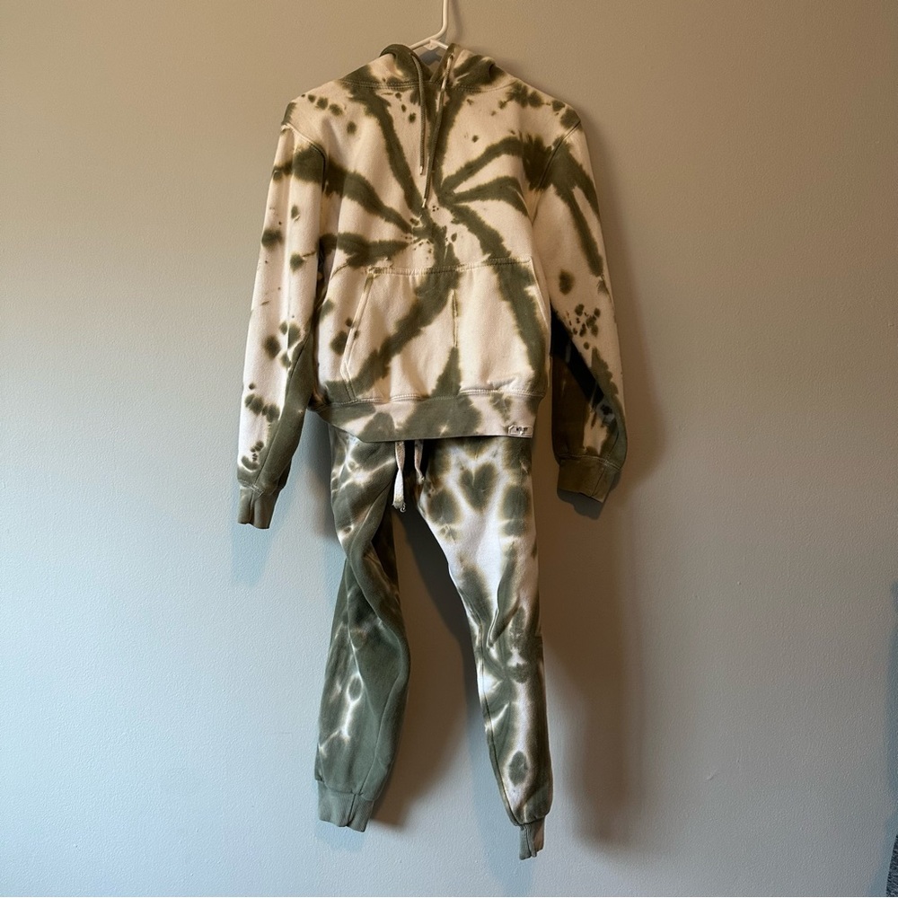 Worthy Threads Tie-Dye Sweatshirt and Joggers Set